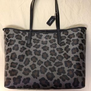 Coach tote